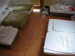 voyeurcam-julmodels-bed-6 Pov live webcam