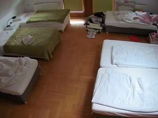 le modèle voyeurcam-julmodels-bed-6 est en webcam porno dans un show sur le site camsoda, il possède les tags suivants: flashing,hidden cam,julmodels house,no drinking,no smoking,perkytits,pov,sex,sexwebcam,hd