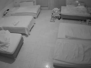voyeurcam-julmodels-bed-6 live cam profile