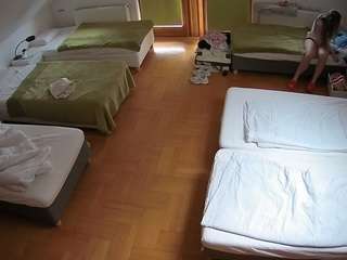 voyeurcam-julmodels-bed-6 live cam profile