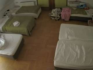 voyeurcam-julmodels-bed-6 live cam profile