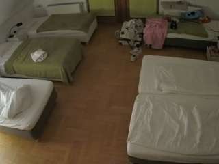 voyeurcam-julmodels-bed-6 webcam