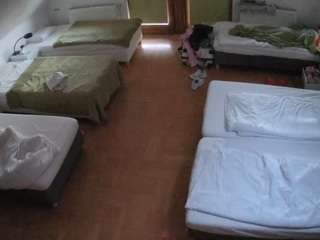 voyeurcam-julmodels-bed-6