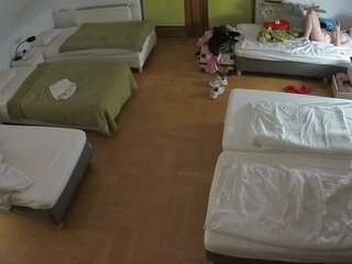 voyeurcam-julmodels-bed-6 live cam profile