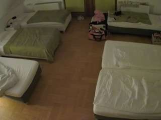 voyeurcam-julmodels-bed-6