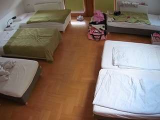 voyeurcam-julmodels-bed-6 live cam profile