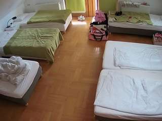 voyeurcam-julmodels-bed-6 live cam profile