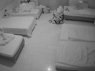 voyeurcam-julmodels-bed-6 live cam profile