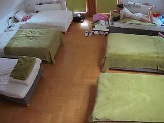 voyeurcam-julmodels-bed-6 webcam