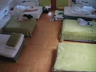 voyeurcam-julmodels-bed-6 webcam