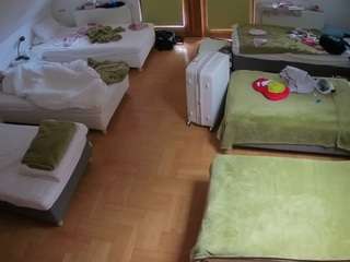 voyeurcam-julmodels-bed-6