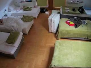 voyeurcam-julmodels-bed-6