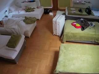 voyeurcam-julmodels-bed-6