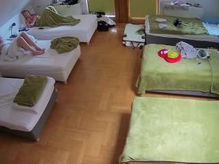 voyeurcam-julmodels-bed-6