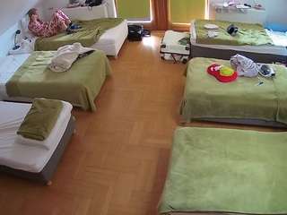 voyeurcam-julmodels-bed-6