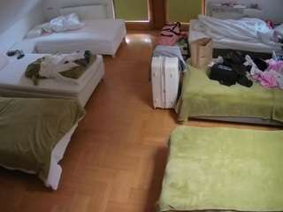 voyeurcam-julmodels-bed-6 webcam