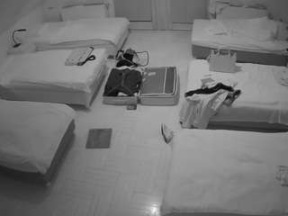 voyeurcam-julmodels-bed-6 webcam