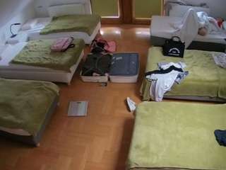 voyeurcam-julmodels-bed-6 webcam