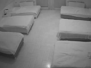 voyeurcam-julmodels-bed-6