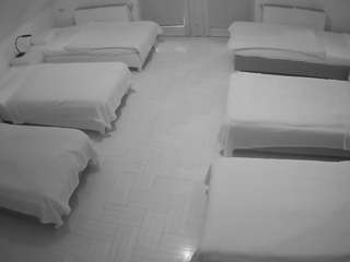 voyeurcam-julmodels-bed-6 webcam