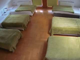 voyeurcam-julmodels-bed-6