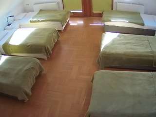 voyeurcam-julmodels-bed-6