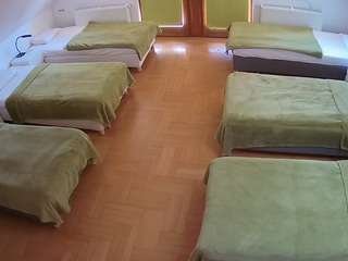 voyeurcam-julmodels-bed-6 webcam