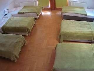 voyeurcam-julmodels-bed-6