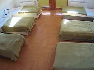 voyeurcam-julmodels-bed-6