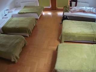 voyeurcam-julmodels-bed-6 webcam