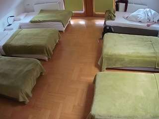 voyeurcam-julmodels-bed-6 webcam