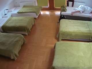 voyeurcam-julmodels-bed-6 webcam