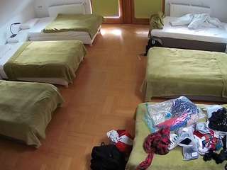 voyeurcam-julmodels-bed-6 webcam