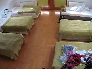 voyeurcam-julmodels-bed-6 webcam