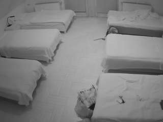 voyeurcam-julmodels-bed-6 webcam