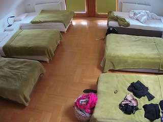 voyeurcam-julmodels-bed-6 webcam