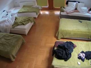 voyeurcam-julmodels-bed-6