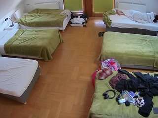 voyeurcam-julmodels-bed-6