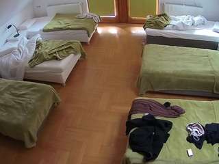 voyeurcam-julmodels-bed-6 webcam