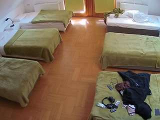 voyeurcam-julmodels-bed-6