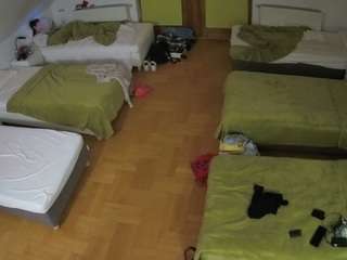 voyeurcam-julmodels-bed-6 webcam