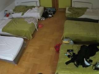voyeurcam-julmodels-bed-6 webcam
