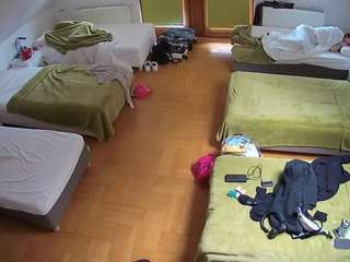 voyeurcam-julmodels-bed-6