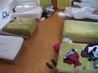 voyeurcam-julmodels-bed-6 webcam