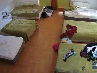 voyeurcam-julmodels-bed-6