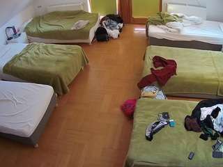 voyeurcam-julmodels-bed-6 webcam