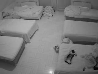 voyeurcam-julmodels-bed-6 webcam