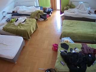 voyeurcam-julmodels-bed-6 webcam