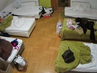 voyeurcam-julmodels-bed-6 webcam