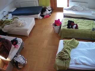 voyeurcam-julmodels-bed-6 webcam